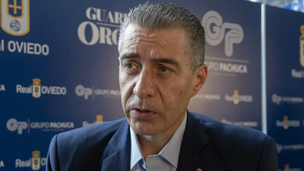 Martín Peláez Explica El Plan De Fichajes Del Oviedo Y Toma Decisión Drástica: Se Va 1 Martín Peláez