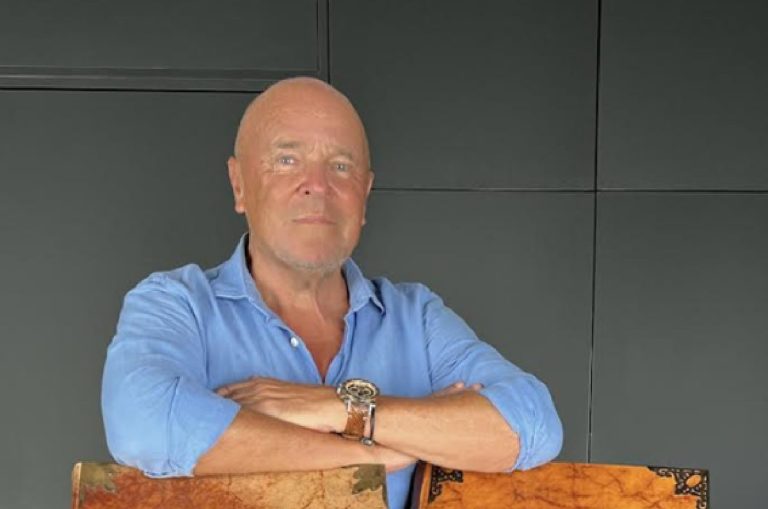 Miguel Huguet, el editor que transforma libros en activos de lujo: