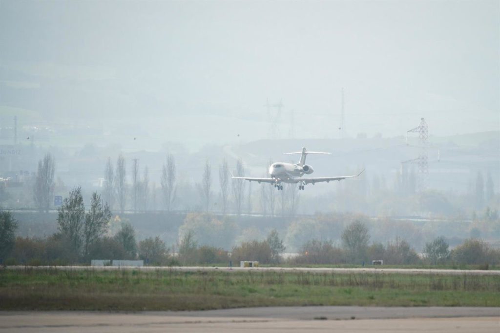 La Nueva Ley De Consumo Sostenible Premia A Los Viajeros En Tren Y Castiga Los Vuelos En Avión 2 Nuevas Penalizaciones Para Vuelos En Trayectos Con Alternativas Verdes