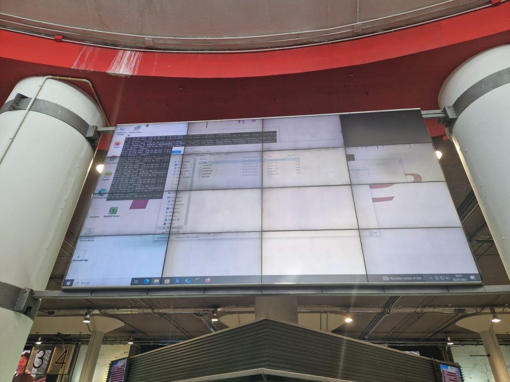 El Infierno De La Renfe De Atocha: Obras, Desinformación Y Terminales Rotos 2 La Pantalla Principal Del Cercanías En Atocha, Sin Mostrar Información