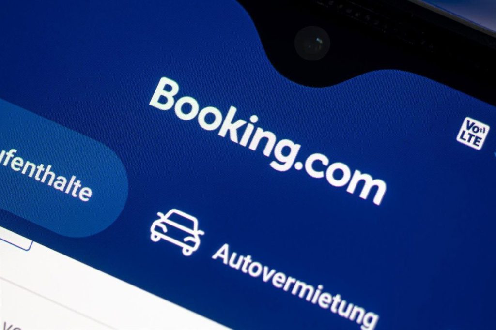 El Nuevo Registro De Pisos Turísticos De Airbnb O Booking Arranca Con Confusión, Burocracia Y Quejas 2 Propietarios Desorientados: El Trámite Se Estrena Sin Instrucciones Claras Ni Plazos Definidos