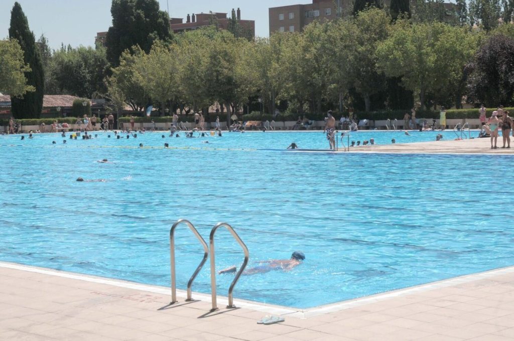 Madrid Convierte Sus Piscinas En El Epicentro Del Verano Urbano Con Récord De Aperturas, Bizum Y Talleres De Rcp 1 Récord Histórico: 25 Piscinas Abiertas Para Combatir El Calor