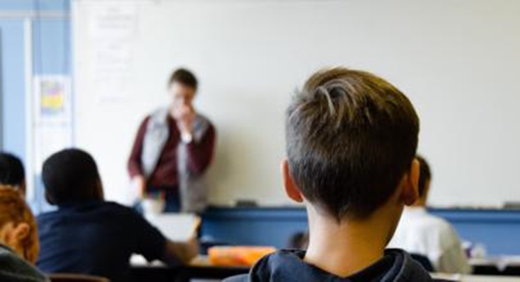 Colegios Buscan Profesores Vacantes