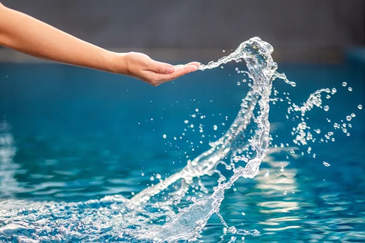 Analizan El Agua De Las Piscinas Públicas Y Descubren Una Sustancia Peor Que El Cloro 1 Desinfección Agua Piscinas