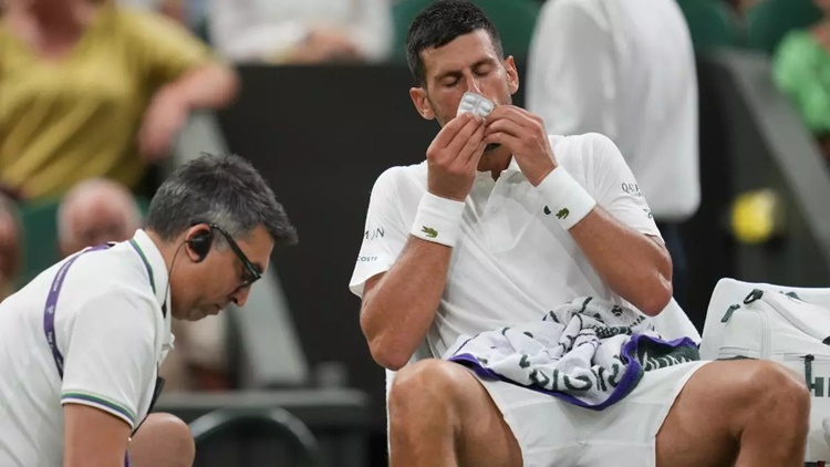 Djokovic Wimbledon Sufrir Pista Fuente: Ap