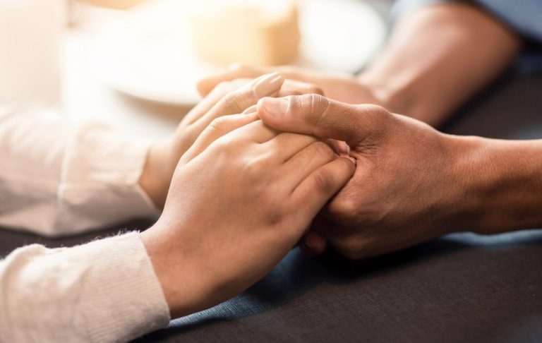 Pacientes con cáncer cerebral reclaman un acceso justo a una nueva terapia que mejora su supervivencia