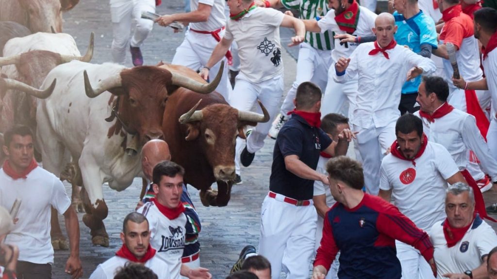 Las 16 Muertes De San Fermín Antes Del Inicio De Unos Encierros Que Le Cuestan 3 Millones A Pamplona 2 Encierros En Los Sanfermines