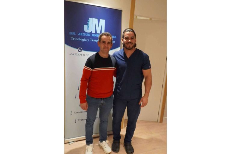 Dr. Jesús Aníbal Mora, referente en trasplante capilar y tratamientos personalizados para la salud del cabello