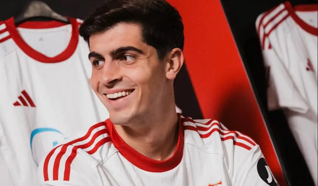 Juanlu Y El Sevilla Fc Responden Al Último Ofertón Del Nápoles 1 Juanlu Fuente: Sevillafc