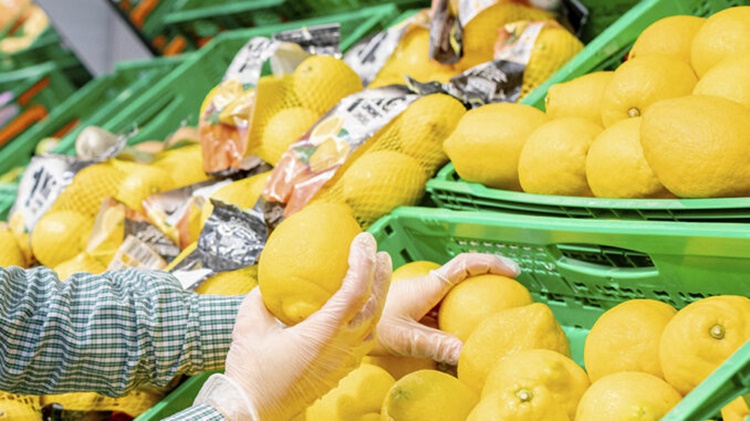 Los Productos De Supermercado Que Más Han Subido De Precio Este Verano: De Limones A Manzanas Golden 2 Limones Precio Verano Supermercado