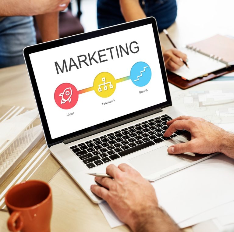 Del dato al deseo: cómo el marketing traduce la analítica en emociones