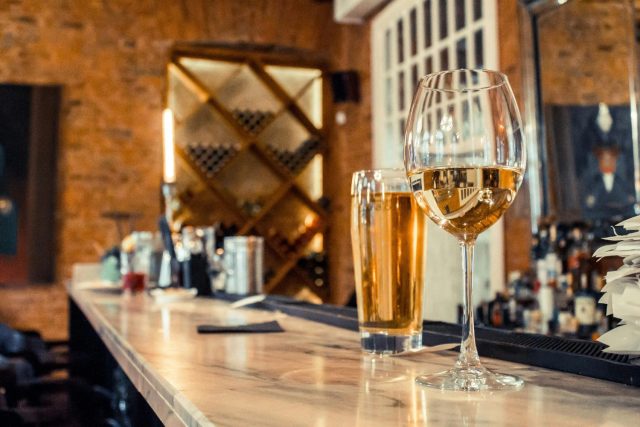 ¿Engorda Más El Vino O La Cerveza? El Dilema De Las Calorías Resuelto Por Especialistas