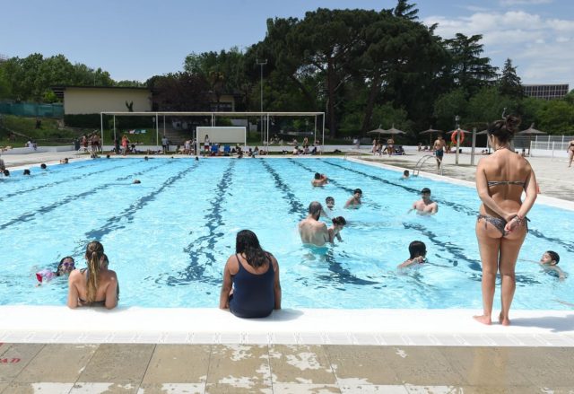 La Ilegalidad De Las Piscinas Municipales Que Cobran Más A No Empadronados: Torrejón De Ardoz Infla Hasta Un 233 % Sus Precios