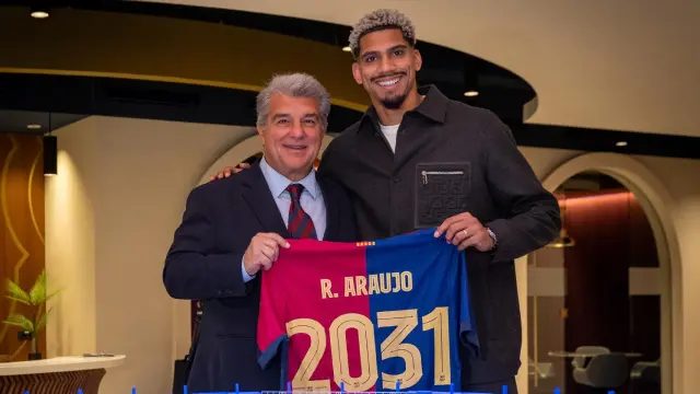 Día Clave Para Vender A Ronald Araújo En El Fc Barcelona 1 Ronald Araújo Fc Barcelona 2031