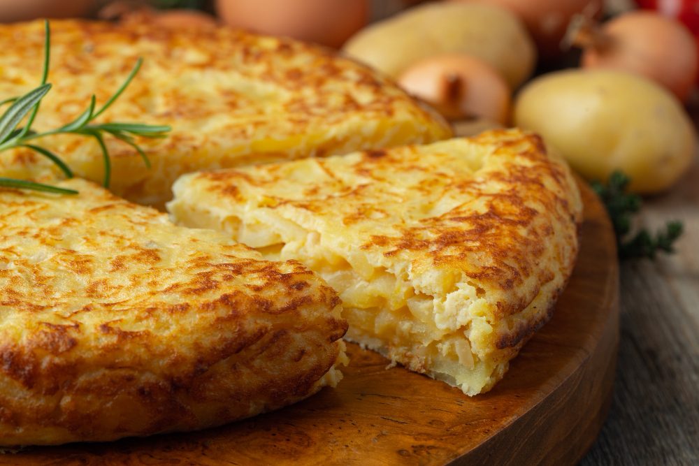 El Truco Ancestral Que Hace La Tortilla De Patatas Perfecta Sin Leche Ni Cebolla 4 El Aval De La Excelencia: La Academia Española De Gastronomía Y Las Patatas Perfectas