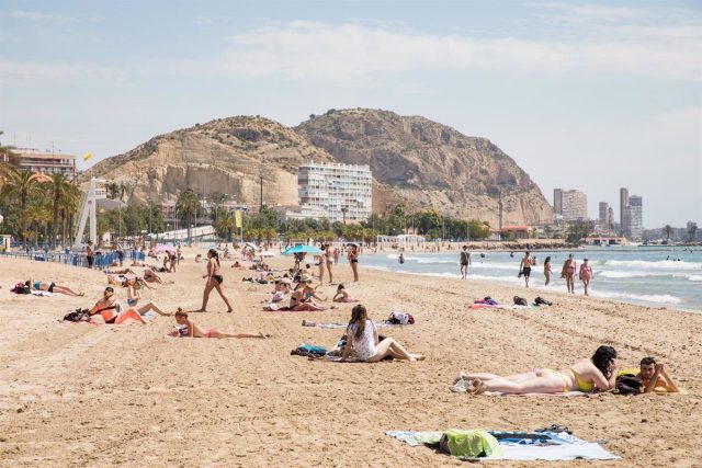 4 De Cada 10 Españoles Pagarán Sus Vacaciones A Plazos: Así Cambia La Forma De Pagar En Los Viajes