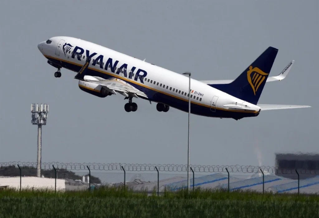 Amenaza En Los Aeropuertos Regionales Por Tensión Entre Ryanair Y La Subida De Tasas De Aena 2 Aena Defiende La Subida De Tasas Para Equilibrar Sus Cuentas