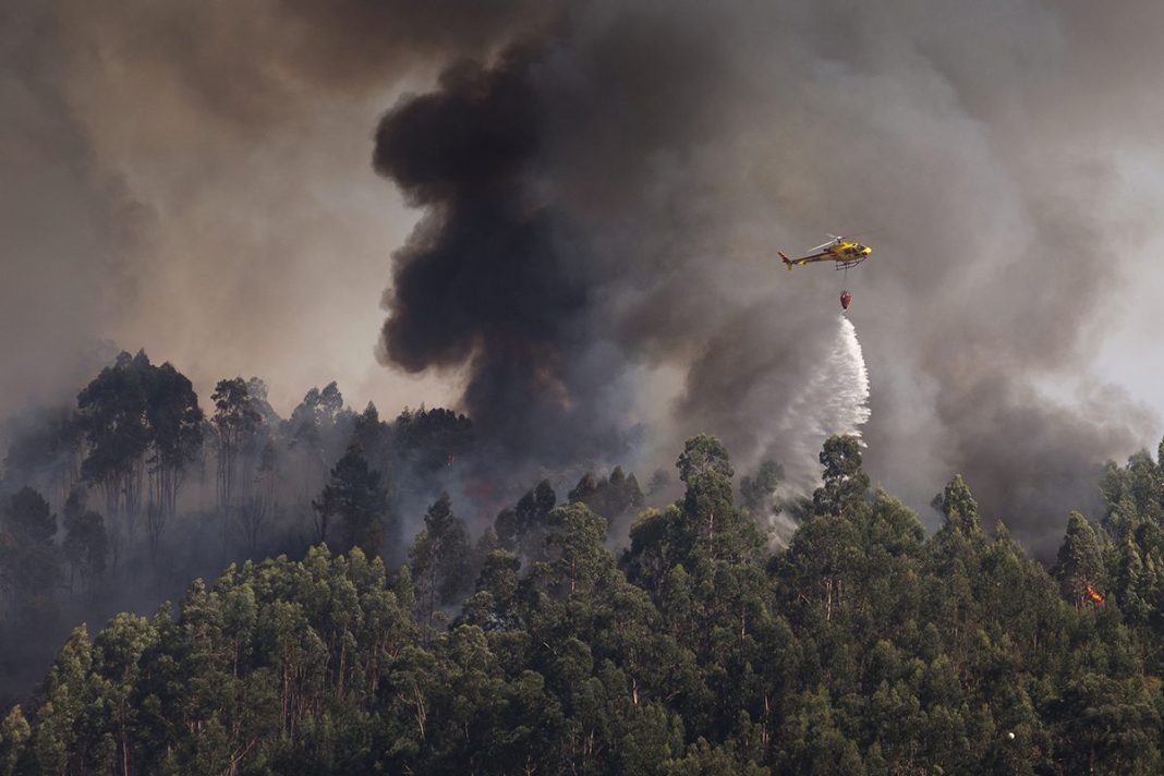CÓMO ACTUAR ANTE UNA DESCARGA EN UN INCENDIO