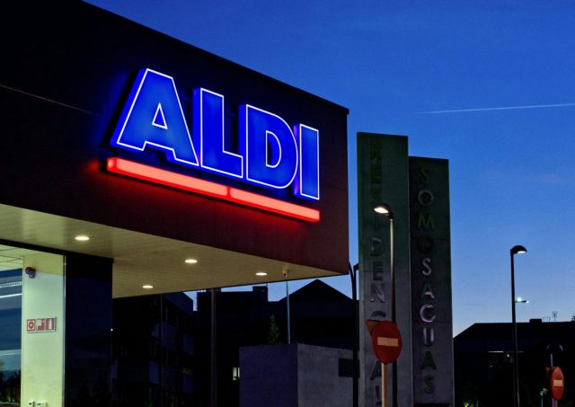 Aldi Sorprende En Agosto Con Descuentos De Hasta El 50% En Productos Básicos Para La Vuelta A Septiembre