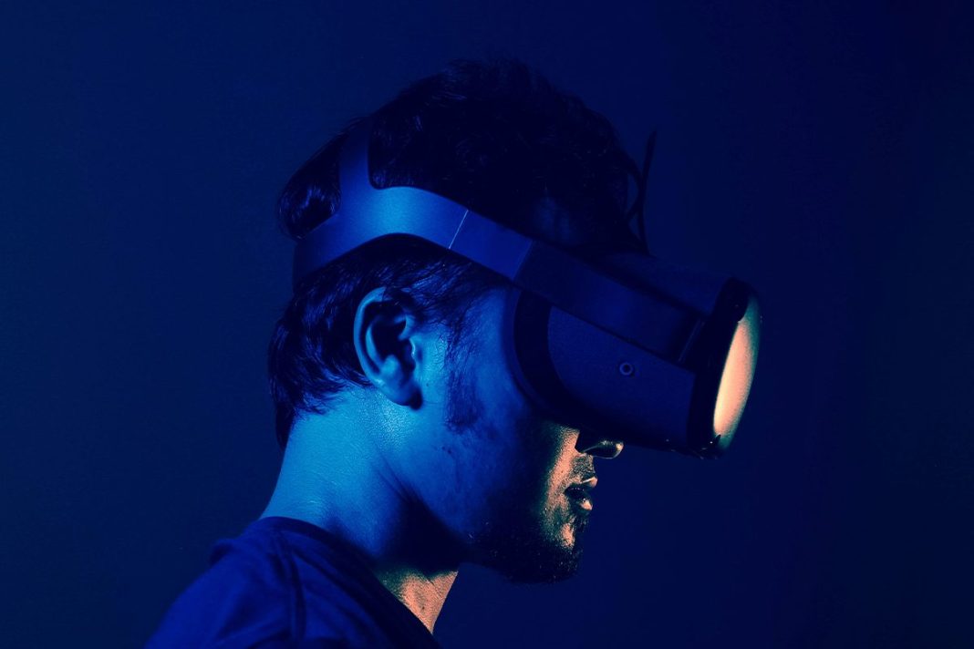 EL IMPACTO DE LA REALIDAD VIRTUAL INVERSIVA EN LOS SENTIDOS