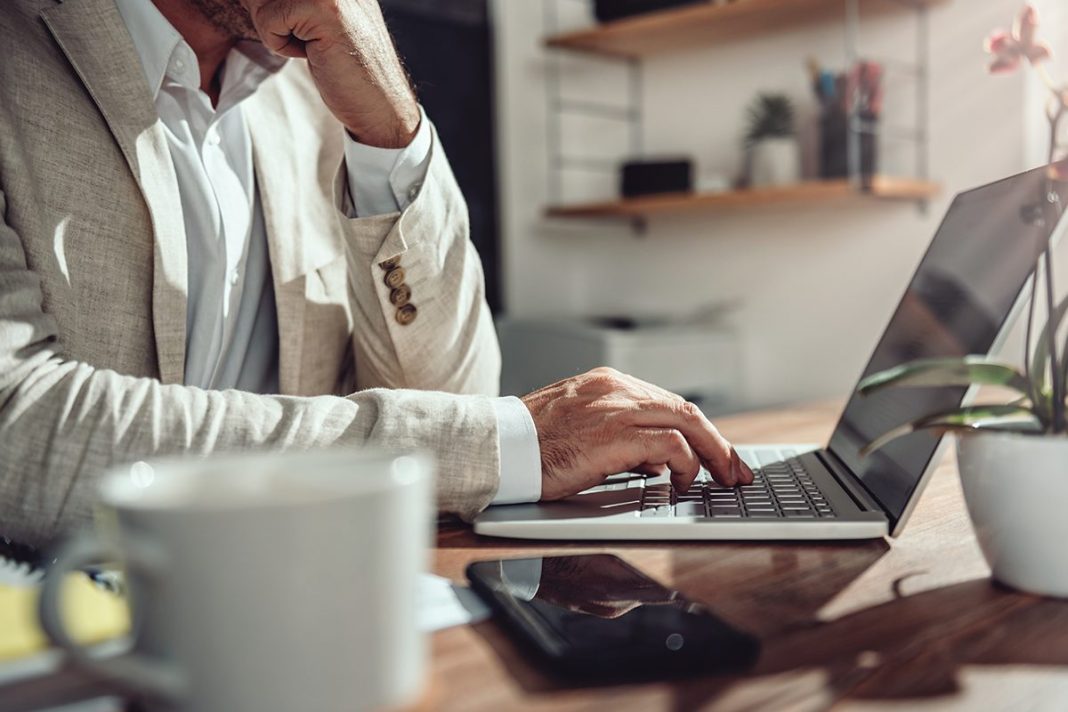 EL TELETRABAJO ES UN FACTOR CLAVE PARA ATRAER TALENTO
