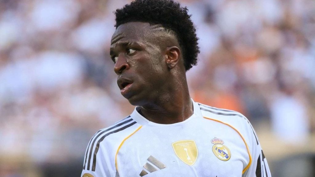 La Intrahistoria Del Gesto De Vinicius En Oviedo, La Enésima Polémica Del Brasileño Fuente: Real Madrid