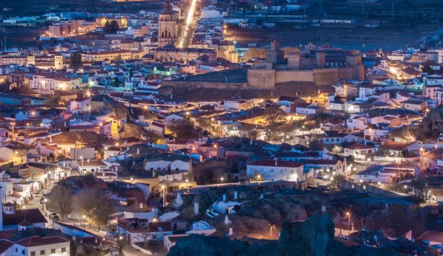 Alquila Una Casa Cueva En Granada Por 60€ Y Alucina: «Es Más Bonito Que Santorini»