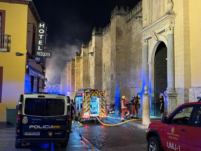 La cobertura de Canal Sur sobre el incendio en la Mezquita de Córdoba que generó polémica