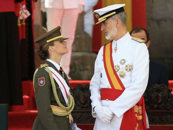 La Exigencia De La Casa Real Sobre El Particular Trato Que Deberá Recibir La Princesa Leonor En La Aga