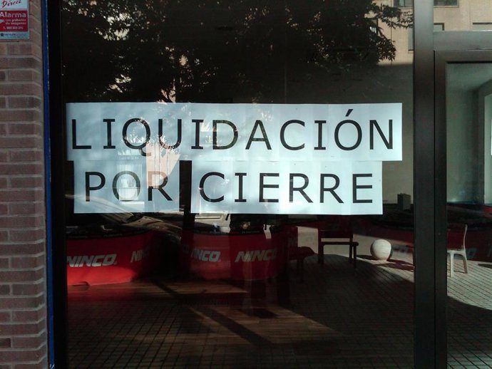Se Apaga El Comercio De Barrio: Cada Día Cierran 235 Autónomos Y 1.300 Tiendas Echan El Cierre En Julio 1 La Inflación Y La Caída Del Consumo Hunden Al Pequeño Comercio, Especialmente En Las Zonas Rurales Y Los Centros Urbanos