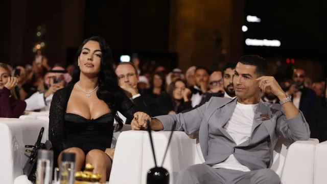 Las Curiosidades Detrás Del Impresionante Anillo De Compromiso Que Cristiano Ronaldo Entregó A Georgina Rodríguez