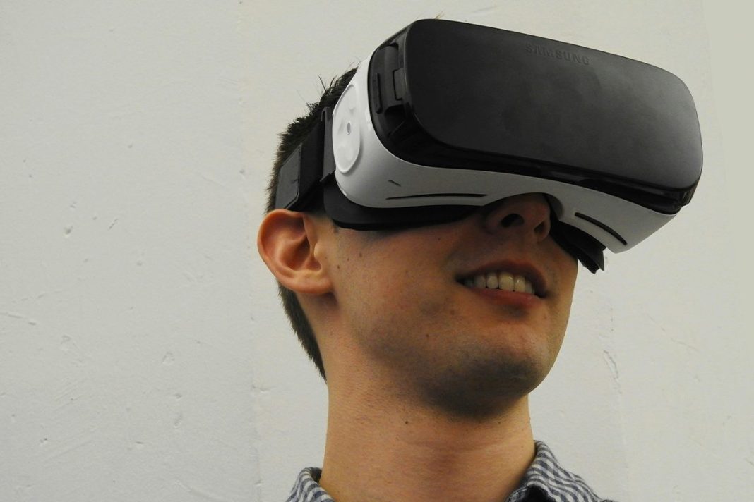RETROALIMENTACIÓN HÁPTICA EN LAS EXPERIENCIAS DE REALIDAD VIRTUAL INMERSIVA
