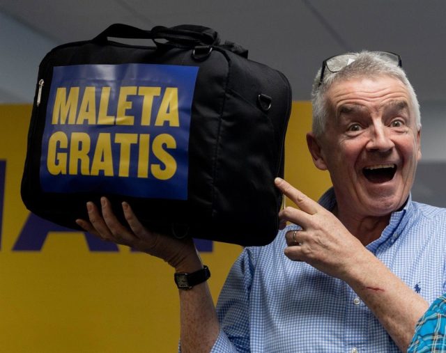 Ryanair Permite Llevar Una Maleta Más Grande Sin Coste Adicional: Buenas Noticias Para Tu Próxima Escapada