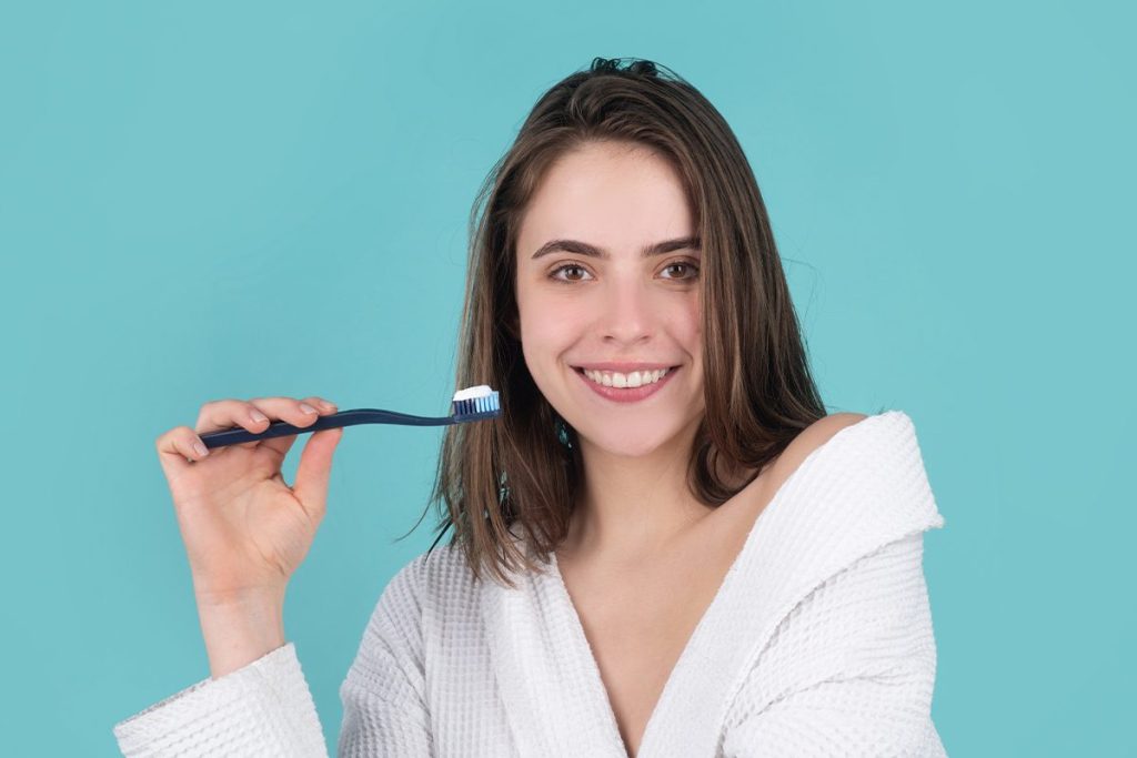 La pasta dentífrica más innovadora está hecha con cabellos humanos y ayuda a reparar dientes dañados 2 UNA PASTA DENTÍFRICA INNOVADORA