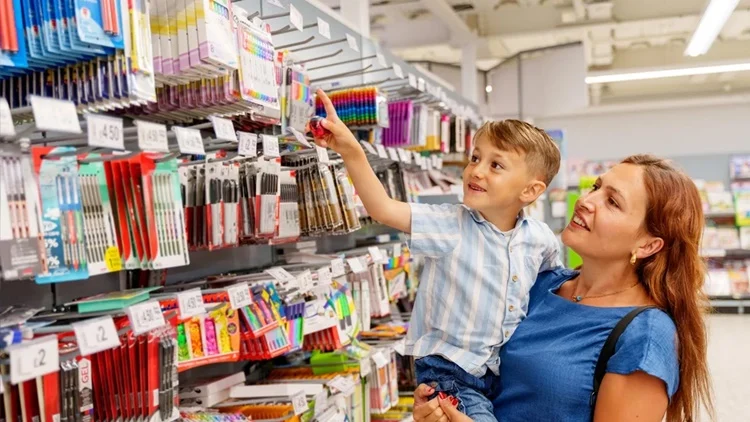 Vuelta Al Cole 2025: Las Comunidades Donde Puedes Desgravar Libros De Texto Y Comedor Escolar 1 Vuelta Al Cole 2025: Las Comunidades Donde Puedes Desgravar Libros De Texto Y Comedor Escolar Fuente: Canva