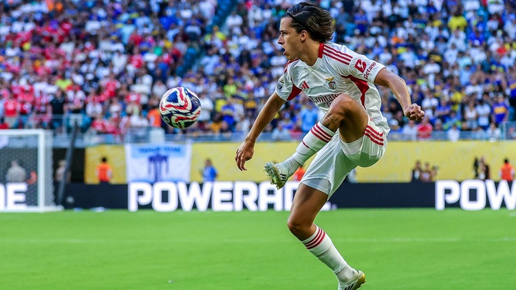 Álvaro Carreras, Una 'Flecha' Para El Real Madrid 2 Álvaro Carreras Real Madrid