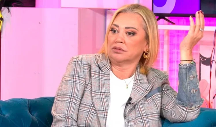 El 'Infoshow' De Sálvame Con Belén Esteban Y María Patio No Se Muere, Pero Regresa Con Desplantes 1 El 'Infoshow' De Sálvame Con Belén Esteban Y María Patio No Se Muere, Pero Regresa Con Desplantes Fuente: Ni Que Fuéramos Shhh...
