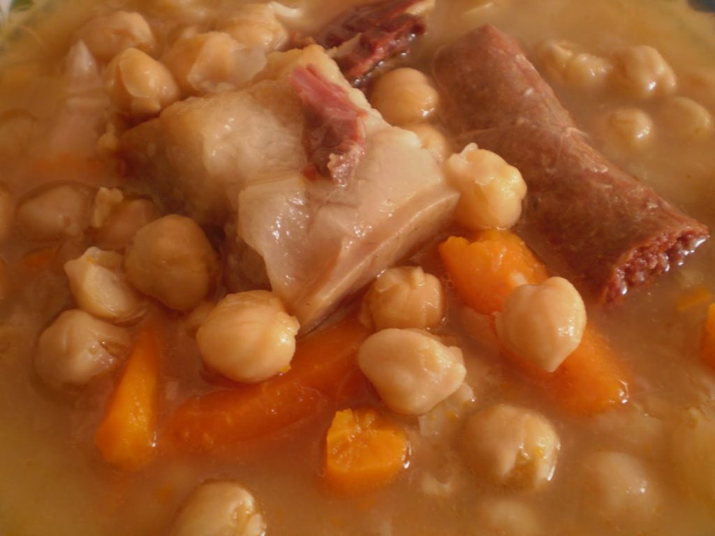 La Carne De Cerdo No Fue Siempre Parte Del Cocido Montañés: Los 3 Ingredientes Originales De La Receta 3 El Compango De Matanza: Cuando El Cerdo Era Un Tesoro Familiar