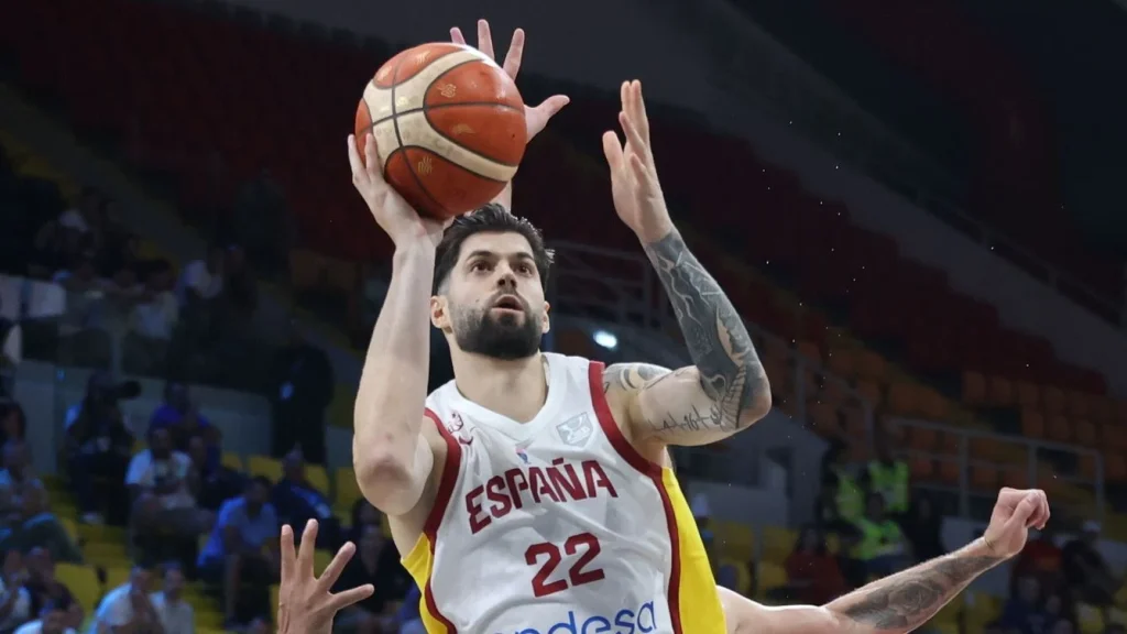 España Arrolla A Chipre En El Eurobasket Antes De Jugarse Los Cruces Ante Italia Y Grecia 2 España Arrolla A Chipre En El Eurobasket Antes De Jugarse Los Cruces Ante Italia Y Grecia Fuente: Europa Press