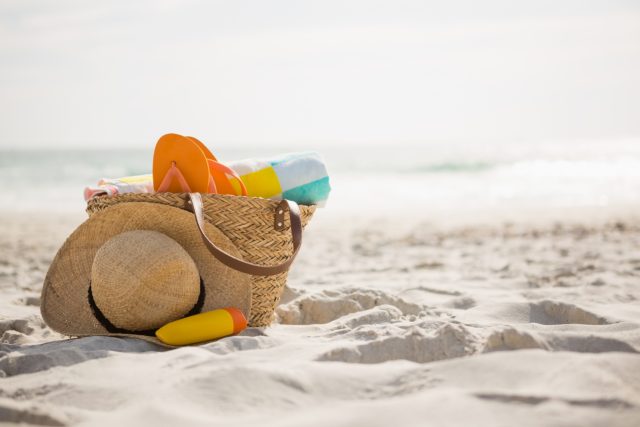 El Error Más Caro Del Verano En Vigo: Usar La Toalla Así En La Playa Puede Costarte 750€