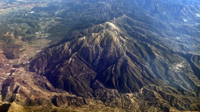 Ni El Teide Ni El Mulhacén: La Cima De Málaga Desde La Que El Aire Limpio De Otoño Te Garantiza Ver África Y La Península A La Vez