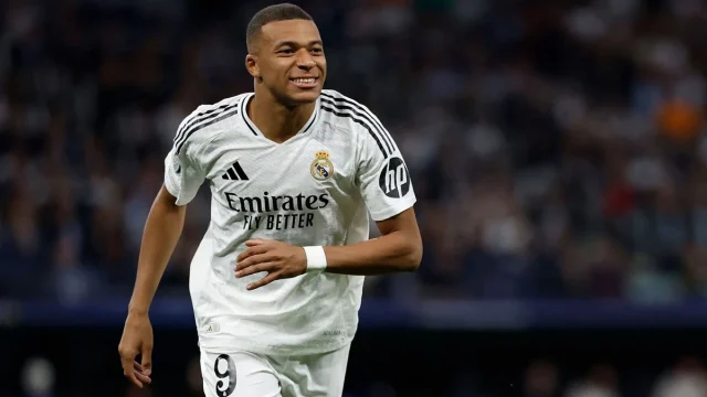La Madre De Mbappé Desvela El Enfado Que Precipitó Su Salida De París: «¡No Vuelvo A Jugar Con El Psg!»