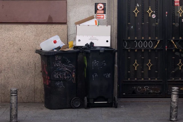 La Nueva Tasa De Basuras En Madrid Multiplica La Brecha Entre Barrios: De 574 Euros En El Plantío A Apenas 45 En San Cristóbal