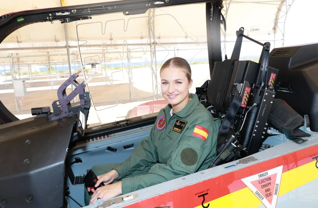 La princesa Leonor ya ha ingresado a la Academia de San Javier con estilo de piloto