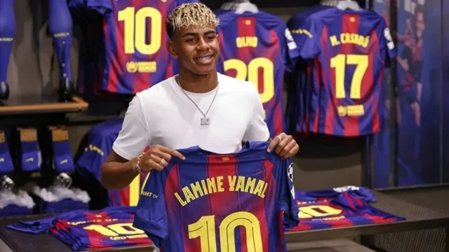 Lamine Yamal Desvela La Conversación Con Xavi Hernández Tras Su Histórico Debut En El Barça: «Cómo Puede Ser Que No Estés Jugando?»