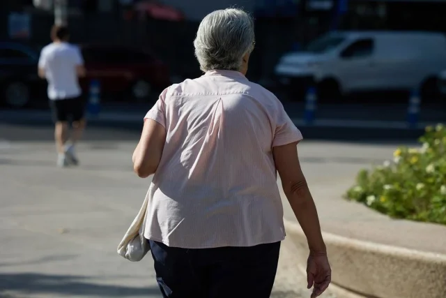 Las pensiones se tambalean mientras la subida del SMI triplica el número de trabajadores con salarios bajos