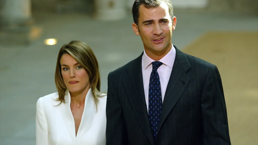 Los detalles y el simbolismo detrás del look histórico de la Reina Letizia 