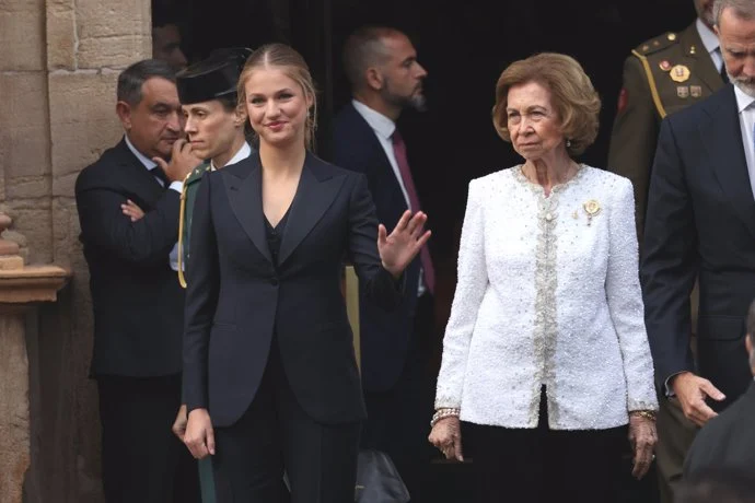Los Otros Títulos Que Ostenta Leonor