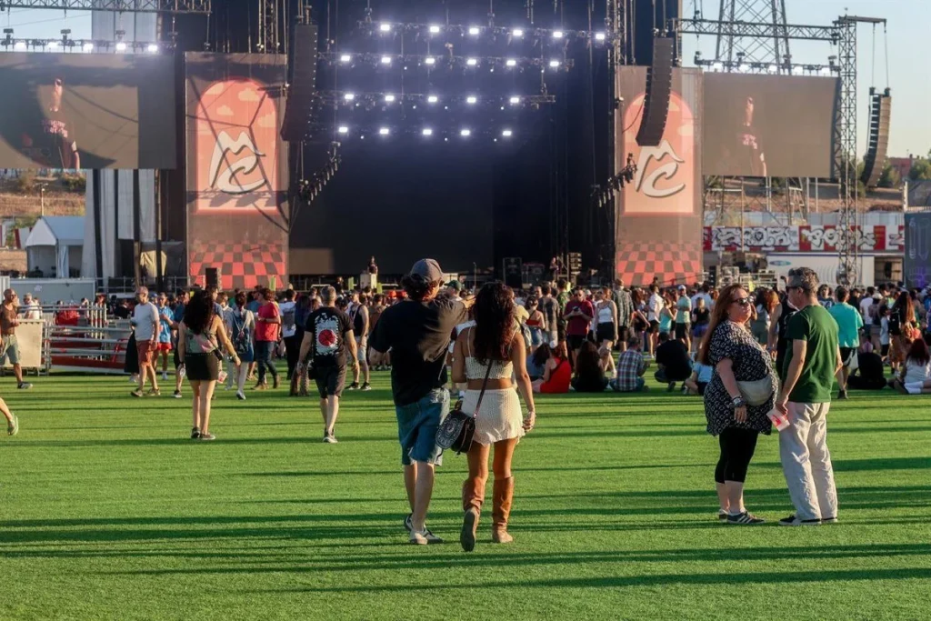 Madrid Juzga El «Efecto Mad Cool» Y Pone Sobre La Mesa El Choque Entre El Ocio Masivo Y La Convivencia Vecinal 3 Los Vecinos Afectados Advierten Que El Recinto Iberdrola Music Es Inadecuado Para Macroeventos Por Su Cercanía A Zonas Residenciales