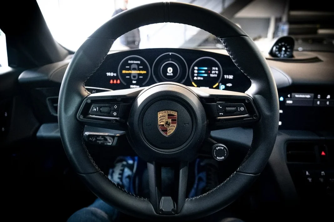 MANIOBRA SENCILLA EN EL PORSCHE CAYENNE